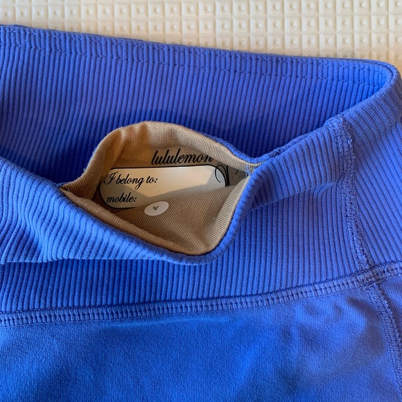 Lululemon Long Shorts, periwinkle colour - Picture 3 of 3